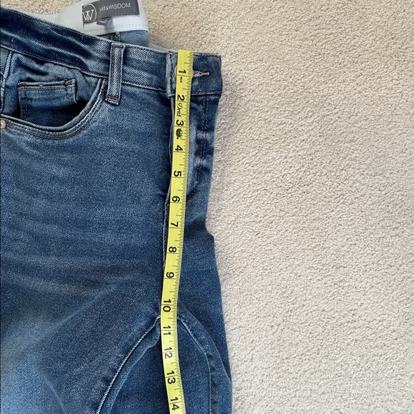 Women’s Wit & Wisdom medium wash Jeans high rise Sz 6 See measurements photos. - Picture 7 of 9